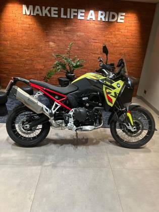 BMW F 900 GS PLUS BMW F 900 GS PLUS